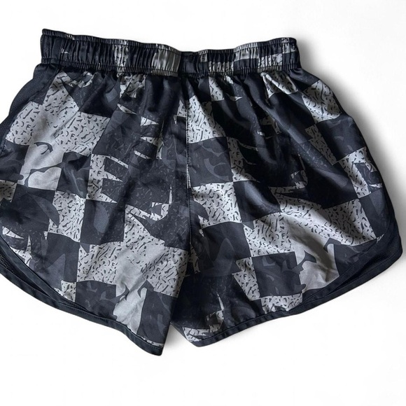 Nike Tempo Dri-FIT Running Shorts – M – Geometric Black/Gray - Picture 3 of 5